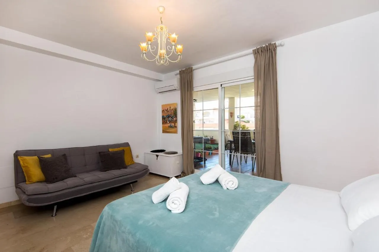 New Royal Torrequebrada Beach Ideal For Families & Groups Бенальмадена Апартаменты